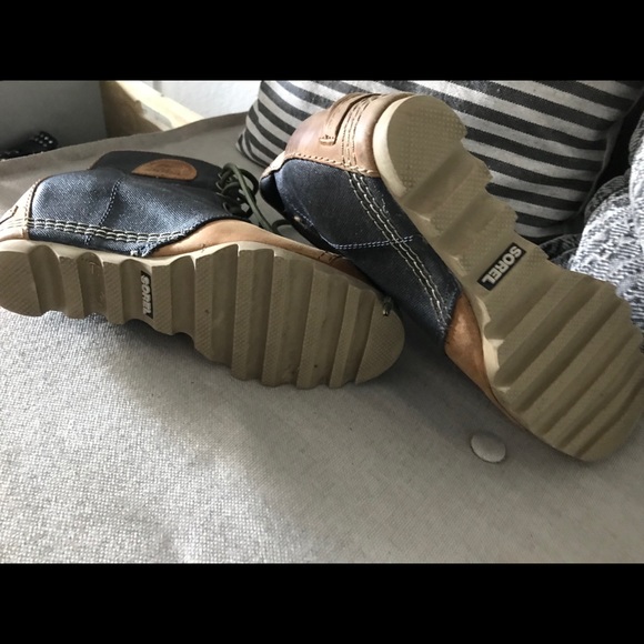 boots - Picture 4 of 6